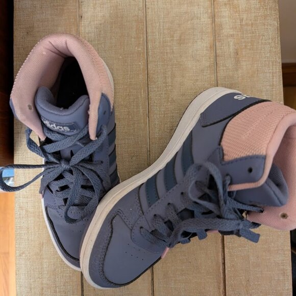 Kids Adidas Hoops 2.0 Mid Shoes - Picture 8 of 8